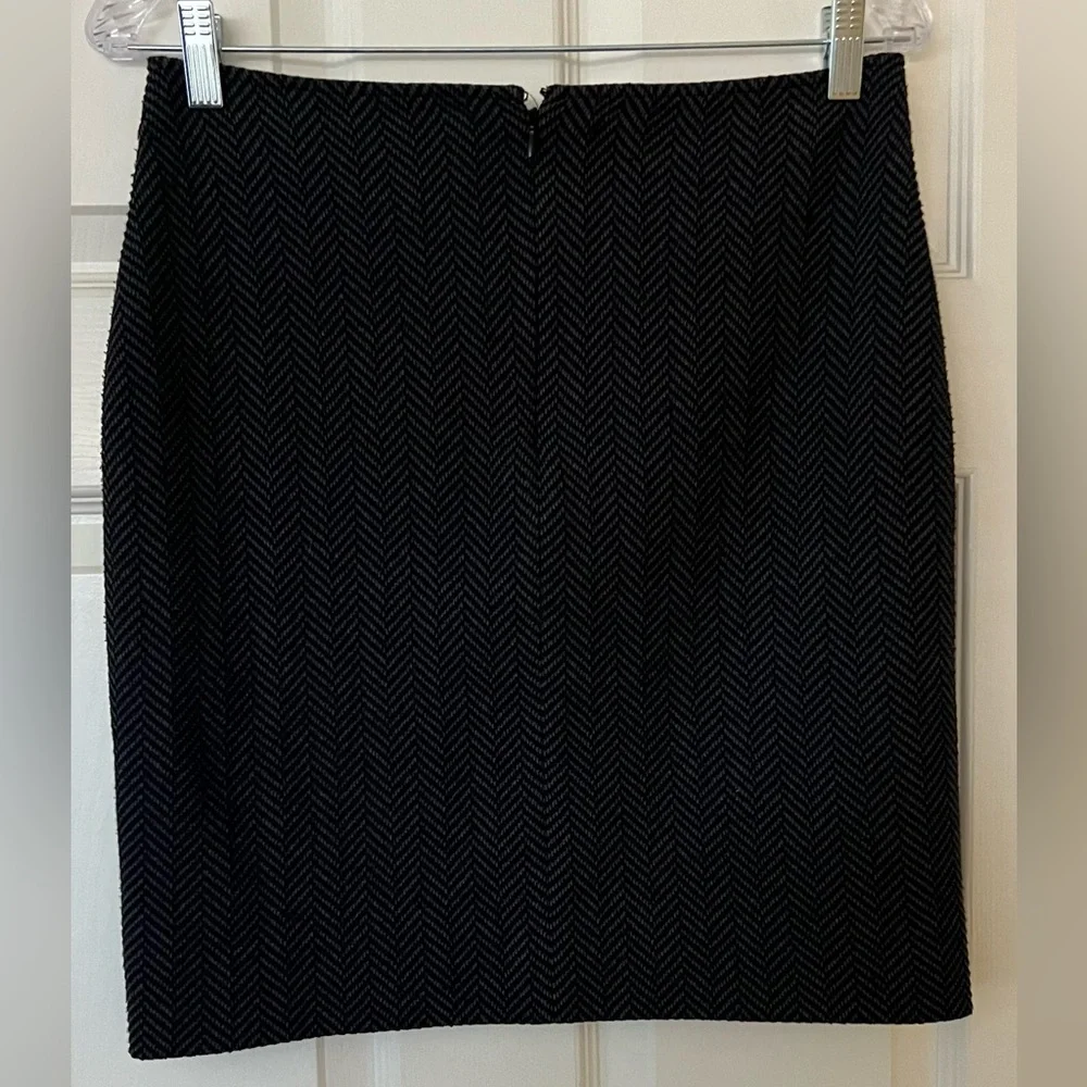 Armani Collezioni Skirt - Picture 3 of 3